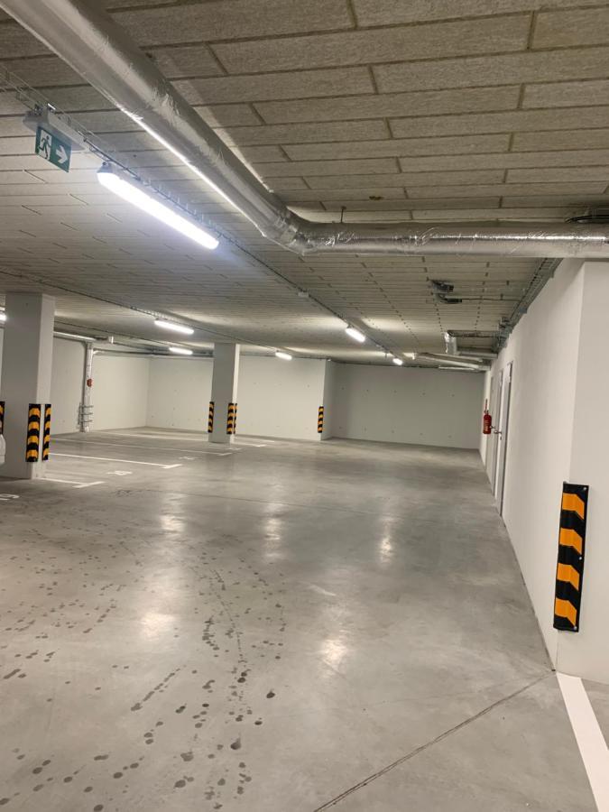 Soukromy Byt 2+Kk S Balkonem A Parkovanim Znojmo Eksteriør billede