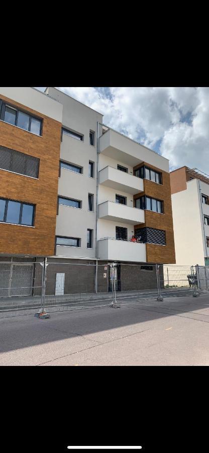 Soukromy Byt 2+Kk S Balkonem A Parkovanim Znojmo Eksteriør billede